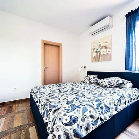 Mery Privlaka (Zadar)